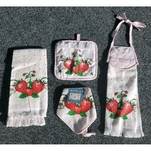 VINTAGE Strawberry Kitchen 4-Piece Set Pot Holder Hanging Towels 80s Cottagecore